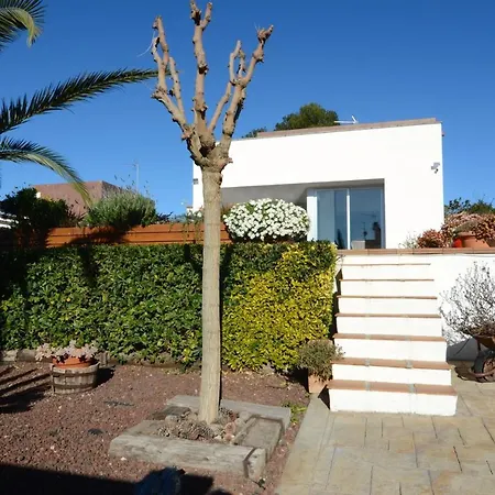 Ponent Villa
